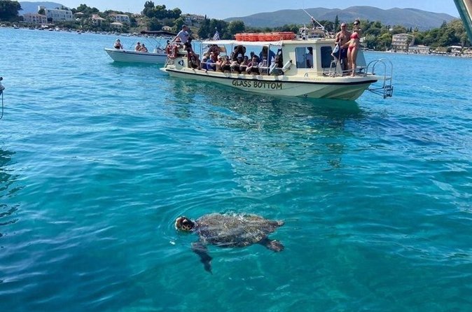 3-hour glass-bottom cruise through the National Marine Park